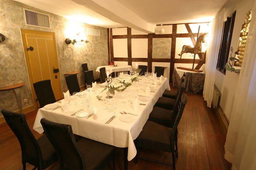 Restaurant & ****Hotel Hoeerhof Idstein Exteriér fotografie